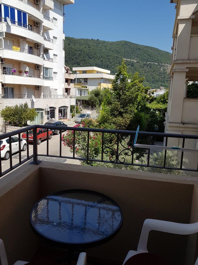 Apartments And Rooms Lijesevic Budva Kültér fotó