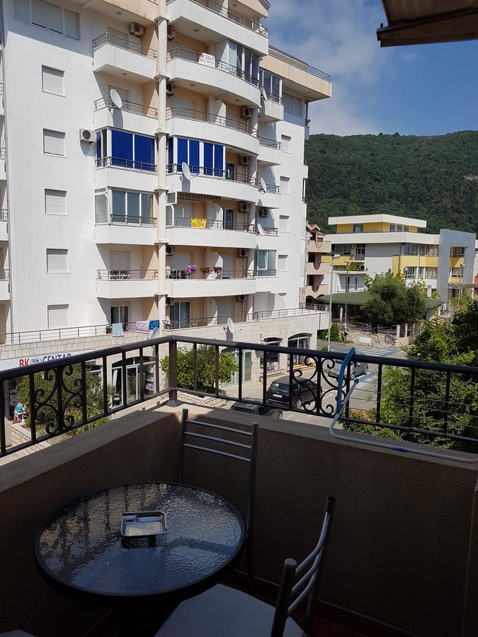 Apartments And Rooms Lijesevic Budva Kültér fotó