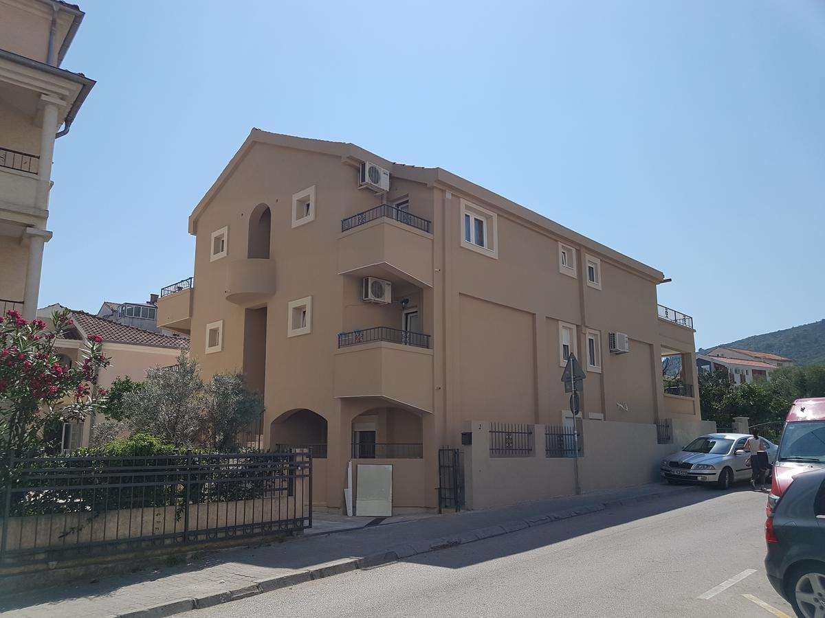 Apartments And Rooms Lijesevic Budva Kültér fotó
